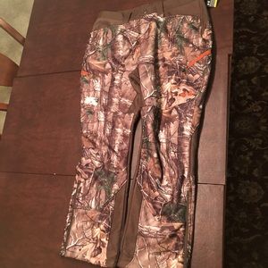Brand New Never Worn UA Insulated Hunting Pants